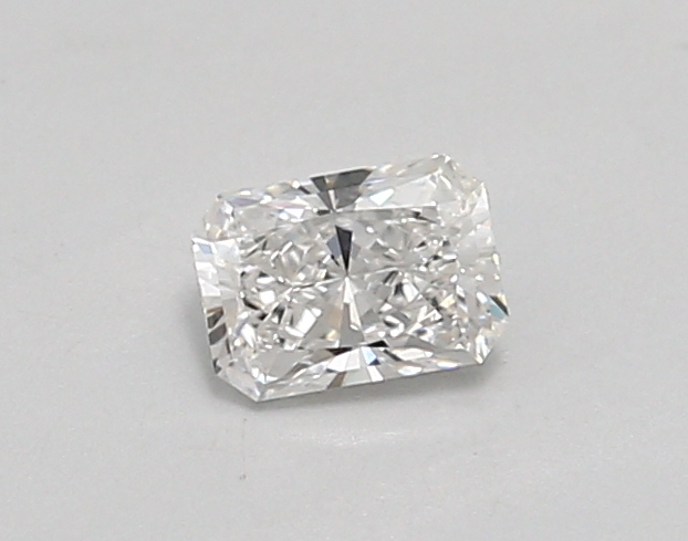 0.44ct D VVS2 Radiant (IGI)