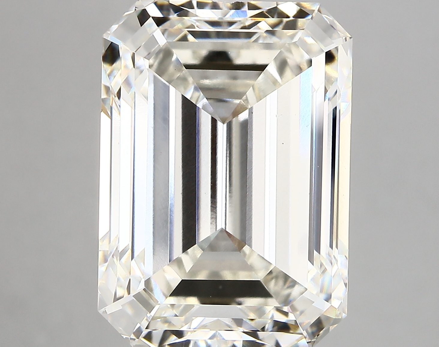15.38ct H VS1 Emerald (IGI)