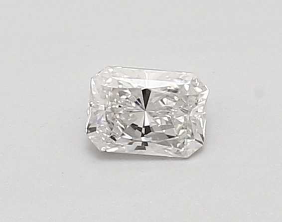0.33ct E VVS2 Radiant (IGI)
