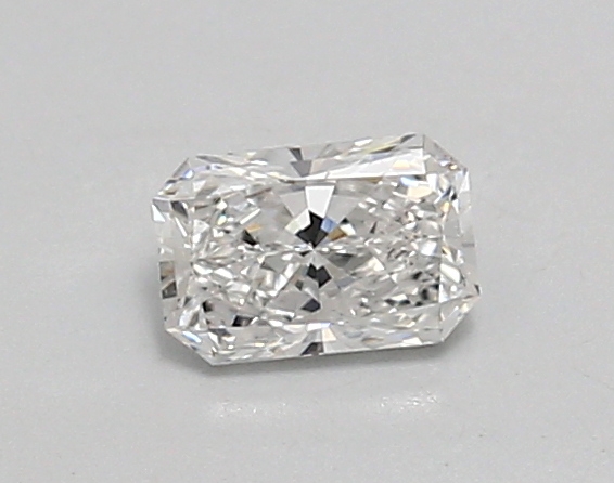 0.49ct E VVS1 Radiant (IGI)