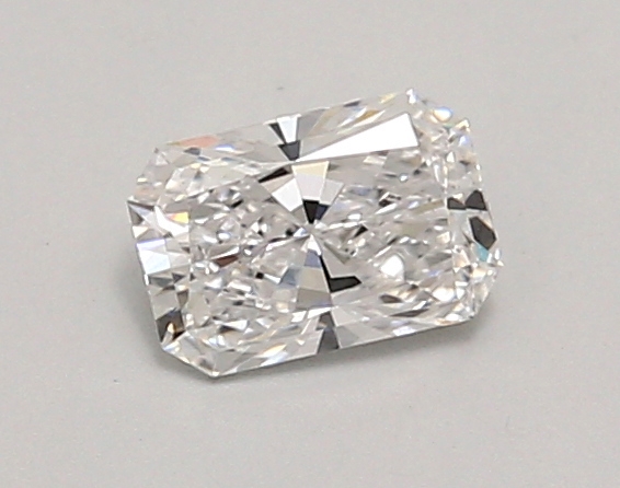0.65ct D VVS2 Radiant (IGI)