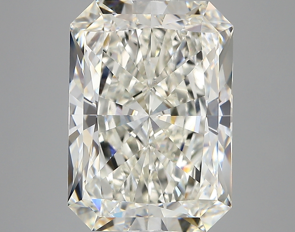 7.11ct G VVS2 Radiant (IGI)