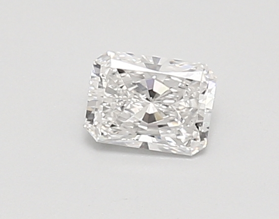 0.44ct E VS1 Radiant (IGI)