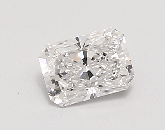 0.65ct E VS2 Radiant (IGI)