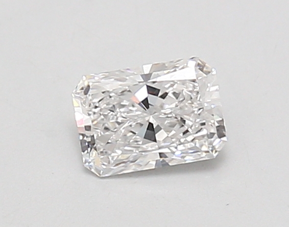 0.58ct D VVS2 Radiant (IGI)