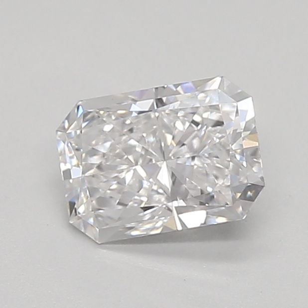 0.61ct D VVS2 Radiant (IGI)
