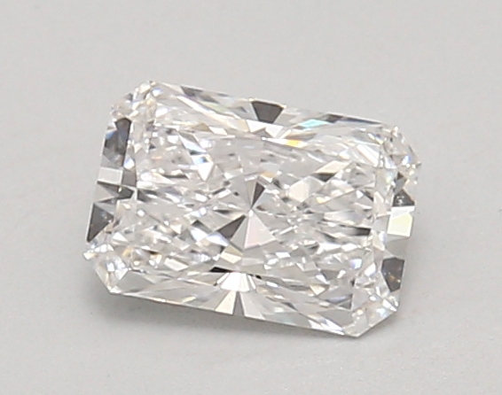 0.91ct E VVS2 Radiant (IGI)