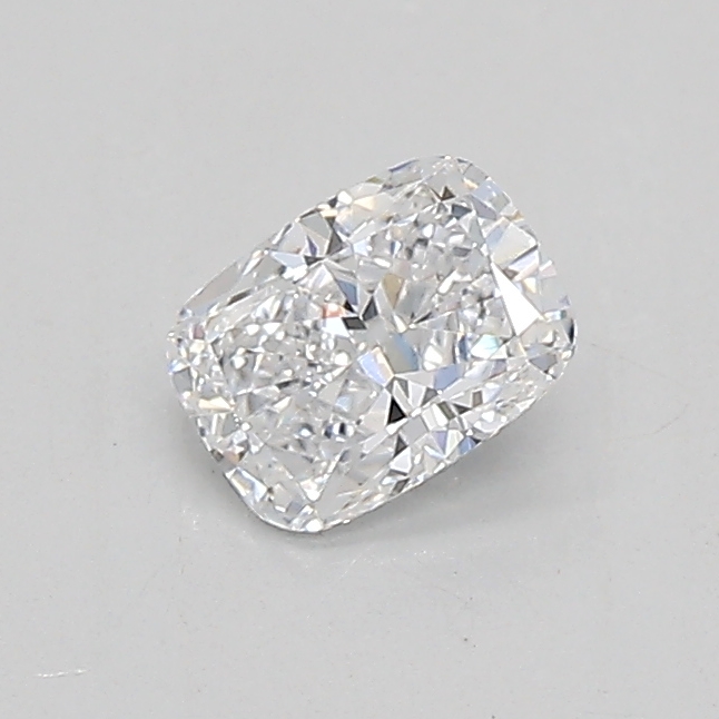 0.39ct D VVS2 Cushion (IGI)