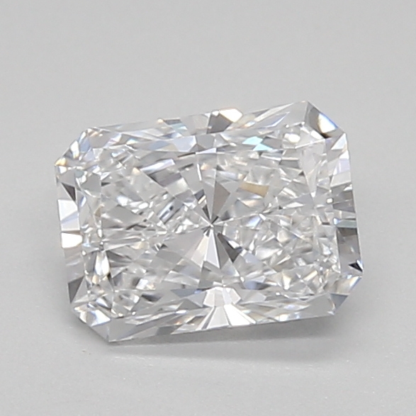 0.68ct D VVS2 Radiant (IGI)