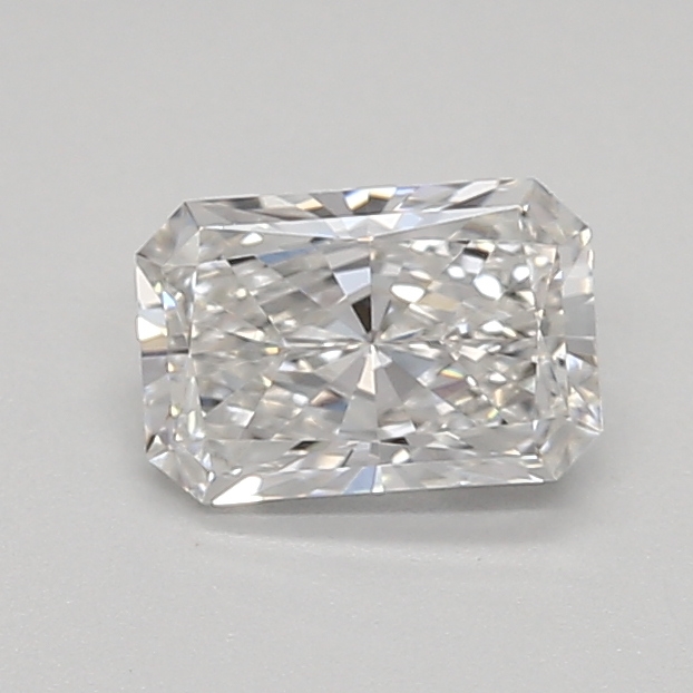 0.56ct E VVS1 Radiant (IGI)