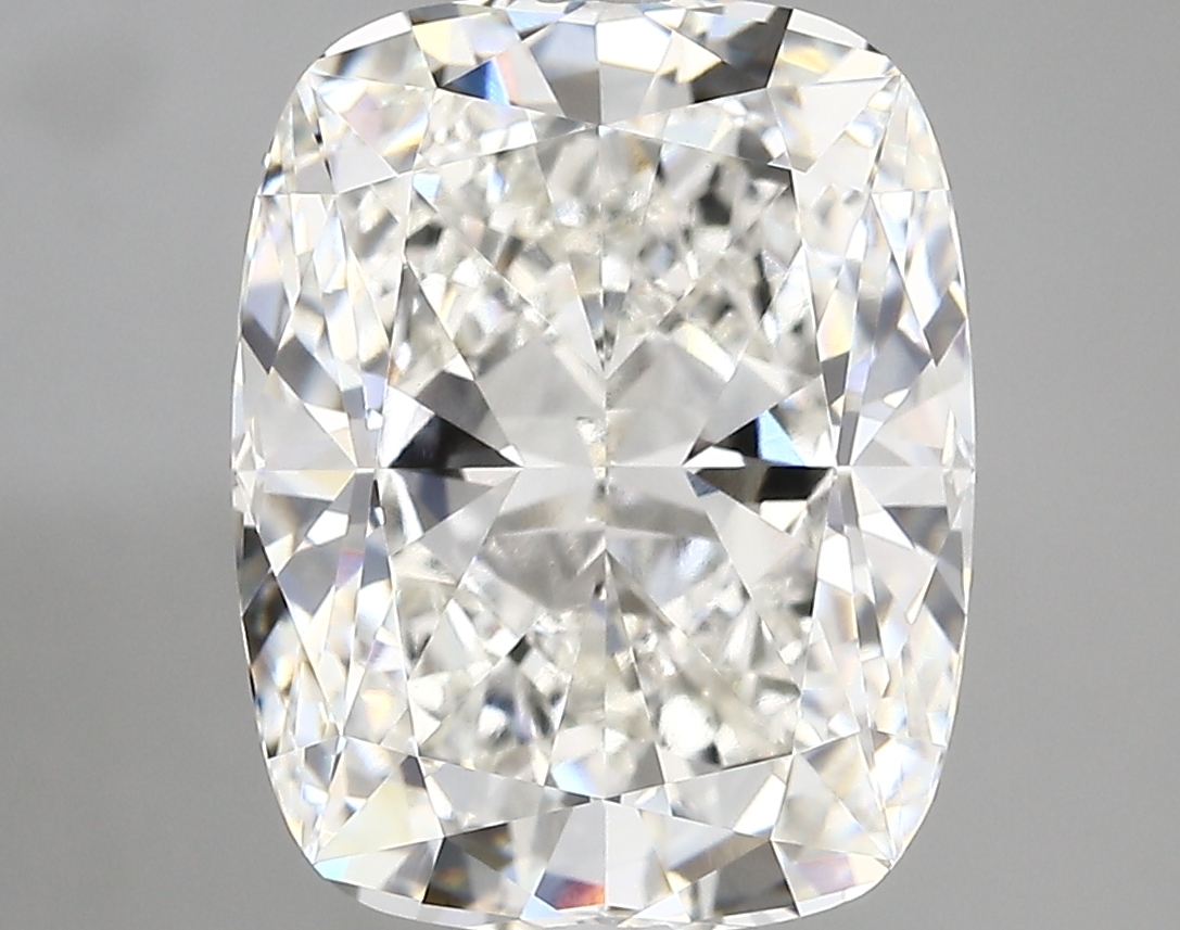 6.03ct G VVS2 Cushion (IGI)