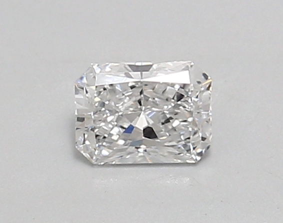 0.46ct D VVS2 Radiant (IGI)