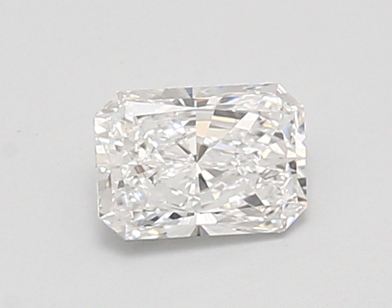 0.71ct D VVS2 Radiant (IGI)