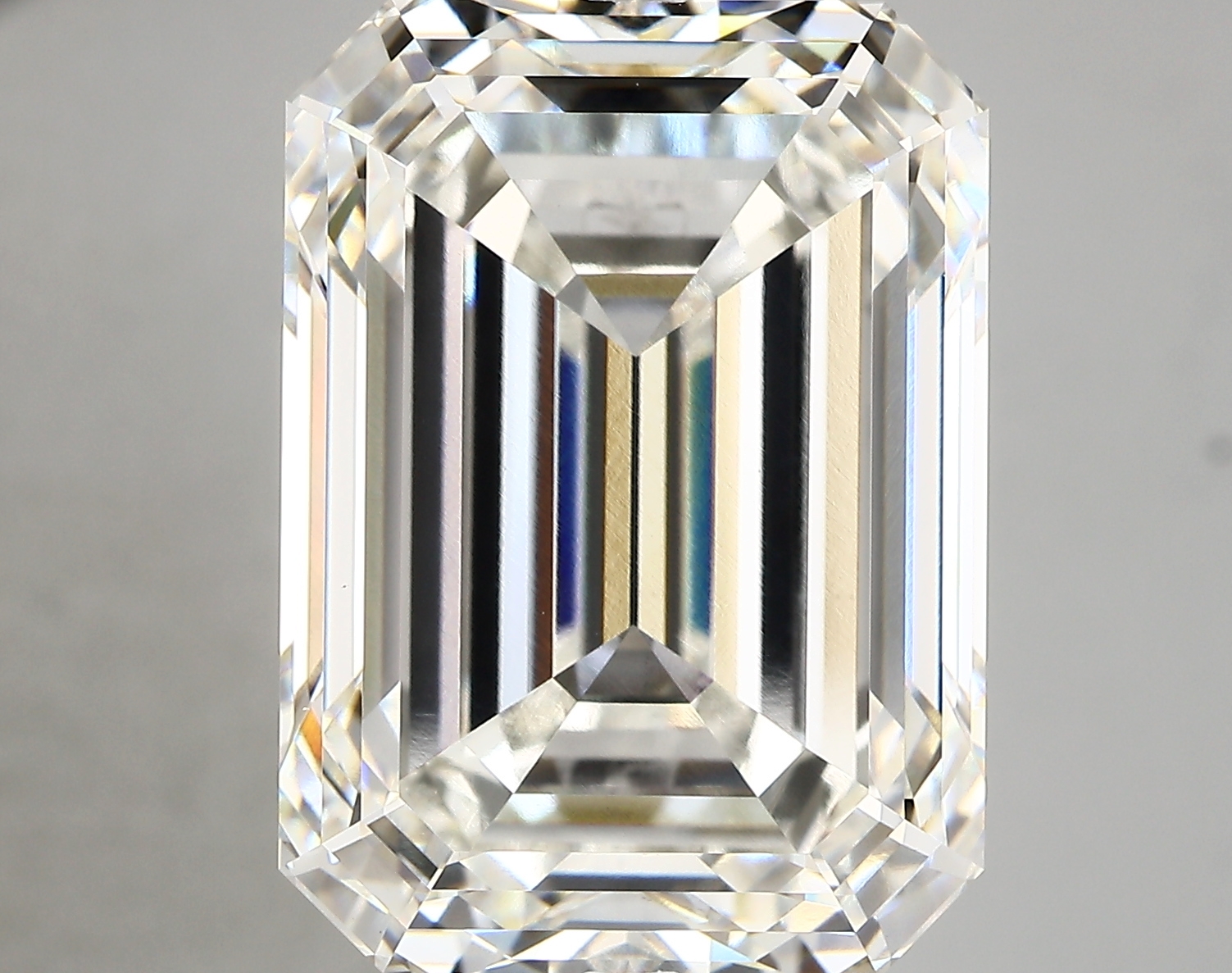 17.77ct G VS1 Emerald (IGI)