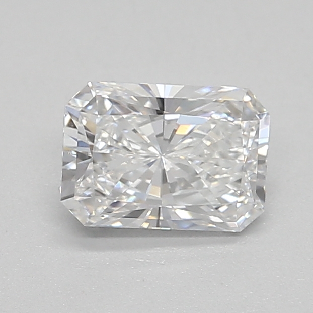 0.61ct E VVS2 Radiant (IGI)