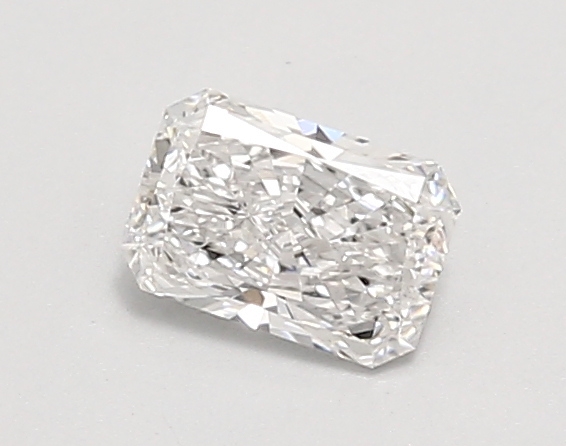 0.61ct E VVS1 Radiant (IGI)
