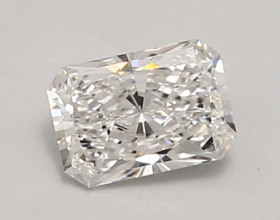 0.94ct E VVS1 Radiant (IGI)