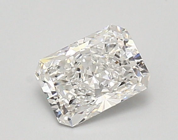 0.91ct E VVS1 Radiant (IGI)
