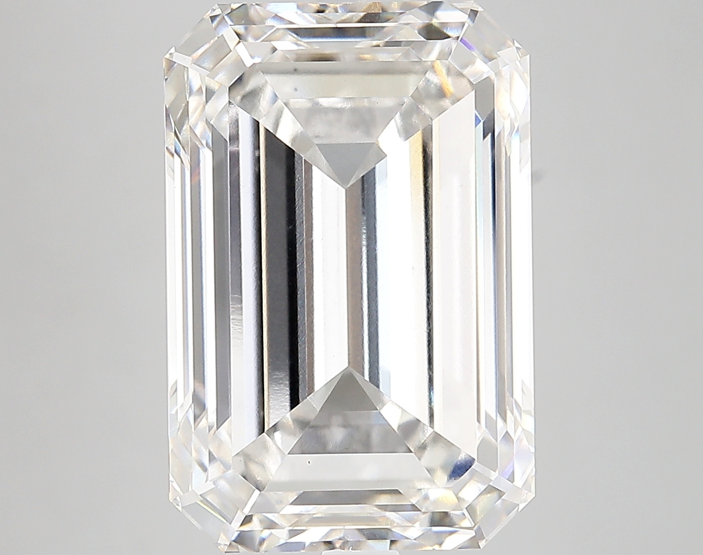 12.00ct G VS1 Emerald (IGI)