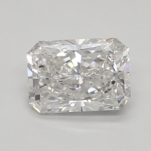 0.69ct E VVS2 Radiant (IGI)
