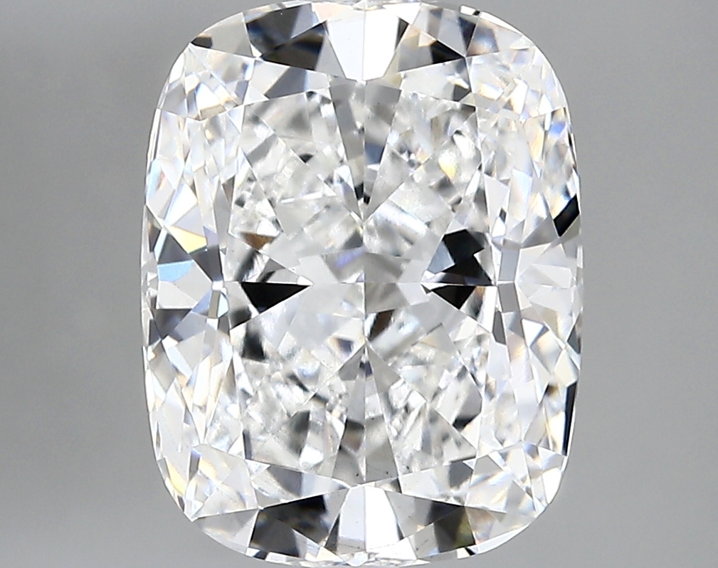 4.61ct E VS2 Cushion (IGI)