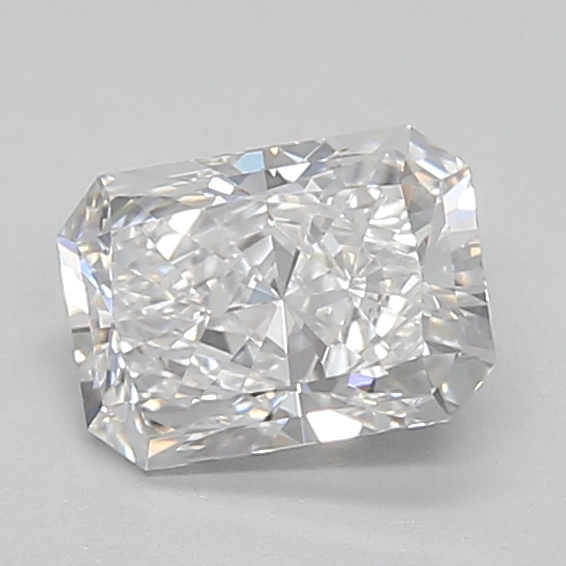 0.70ct E VVS1 Radiant (IGI)
