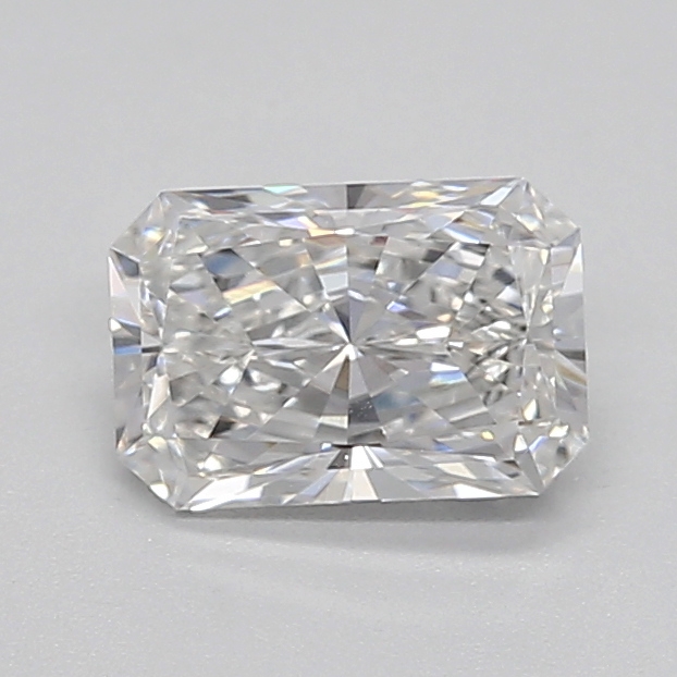 0.68ct E VVS2 Radiant (IGI)