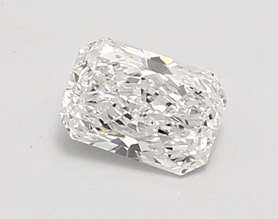 0.64ct E VVS2 Radiant (IGI)