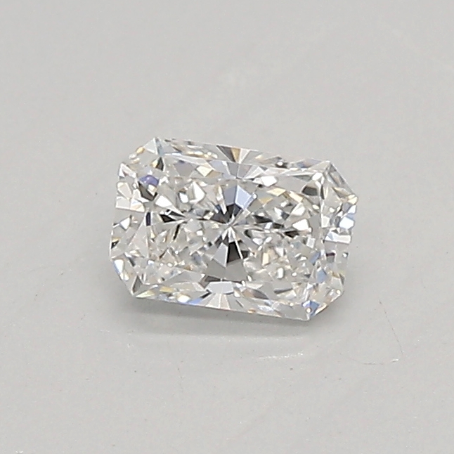 0.33ct E VVS2 Radiant (IGI)