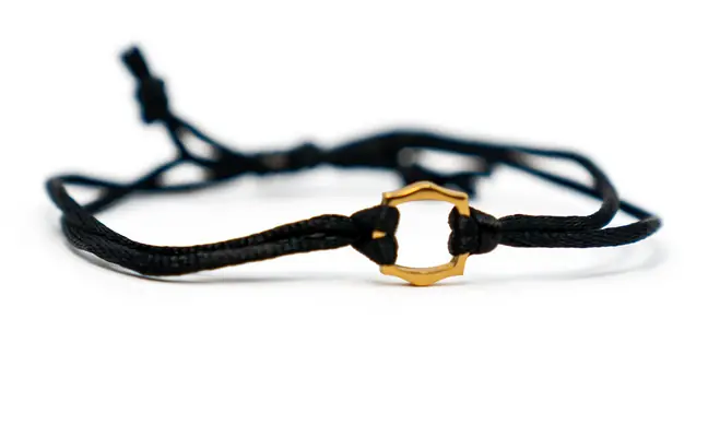 Estelle 22k Square With Outer Curves Bracelet