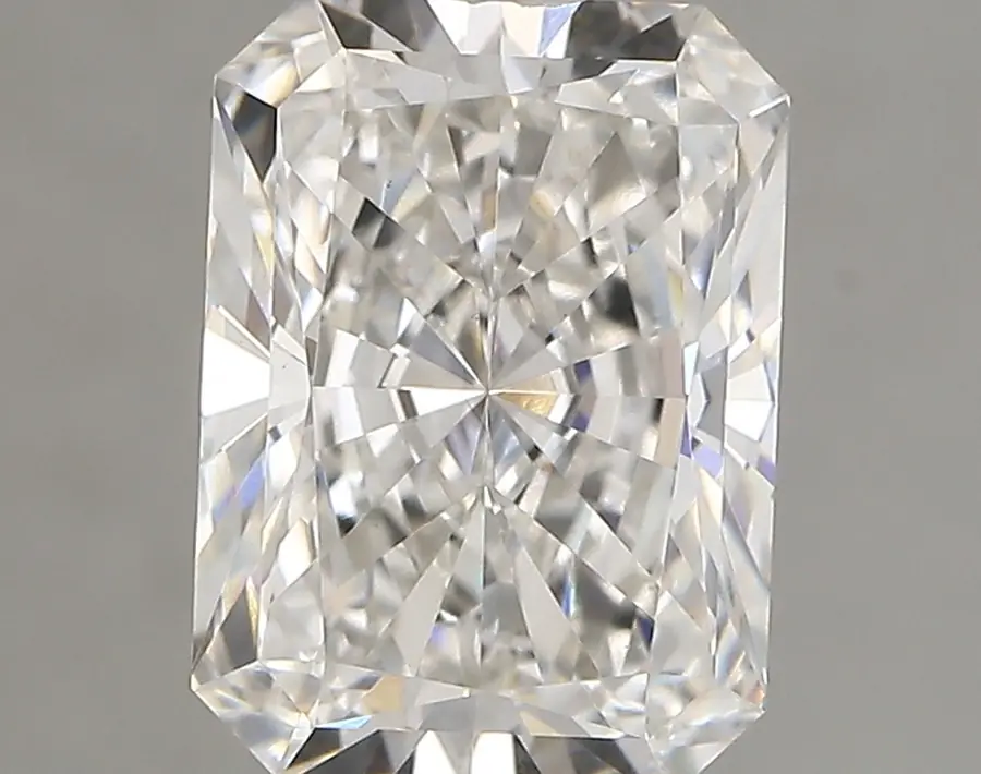 1.77ct F VVS2 Radiant (IGI)