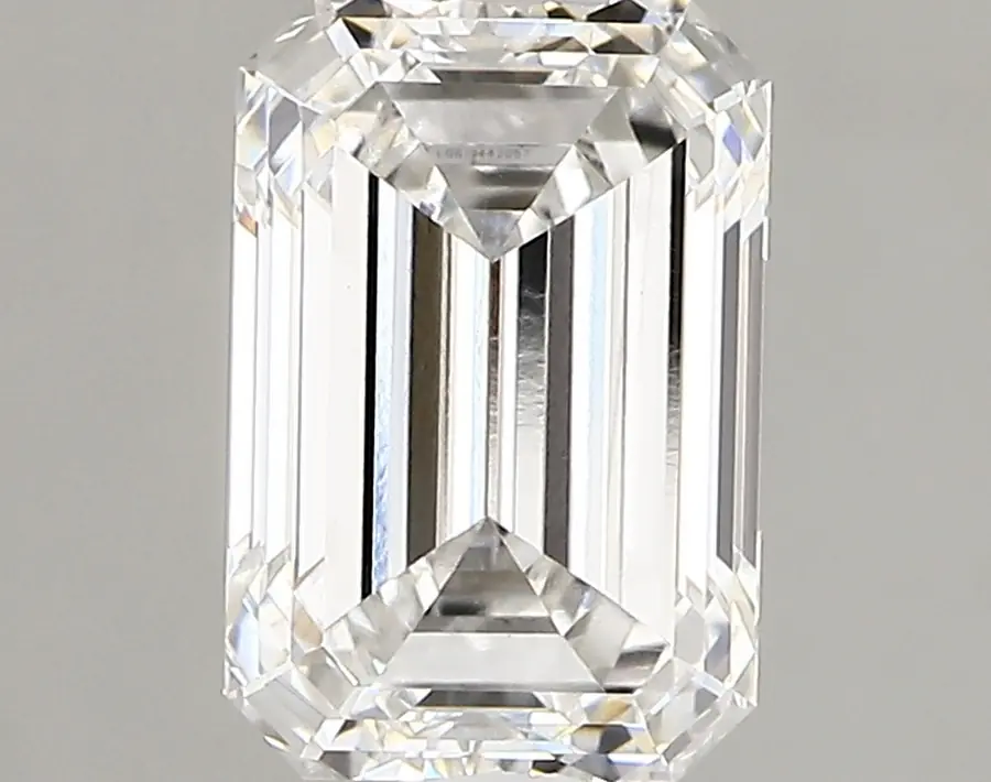 1.42ct E VS1 Emerald (IGI)