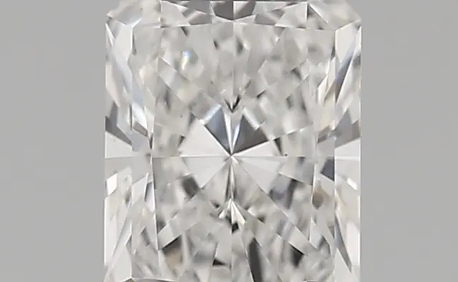 1.37ct E VVS2 Radiant (IGI)