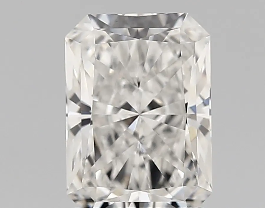 1.37ct E VVS2 Radiant (IGI)