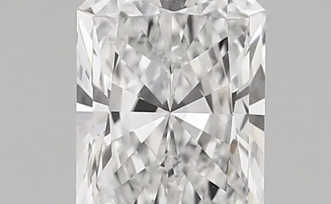 1.35ct E VVS1 Radiant (IGI)