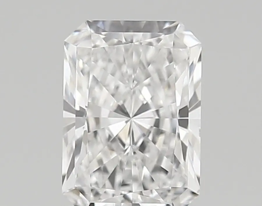 1.07ct E VVS2 Radiant (IGI)