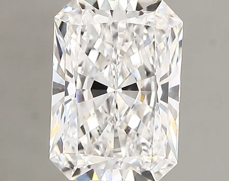 1.07ct D VVS2 Radiant (IGI)