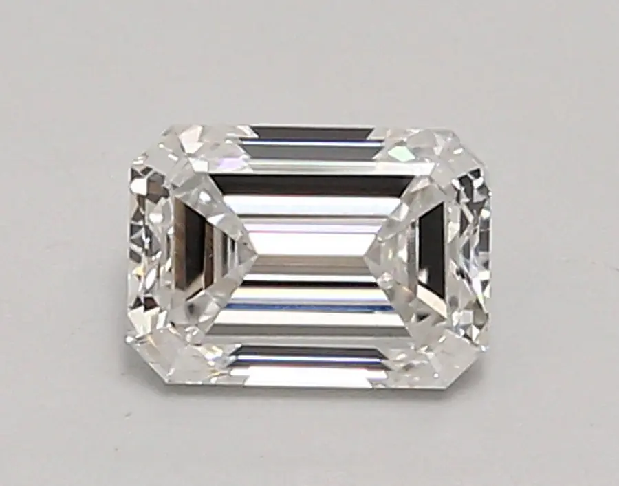 0.98ct E VS1 Emerald (IGI)