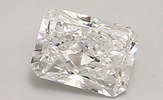 0.97ct D VVS2 Radiant (IGI)