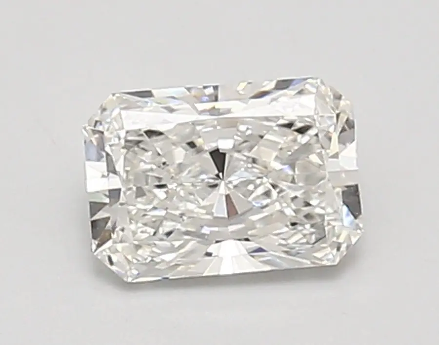 0.96ct E VVS1 Radiant (IGI)