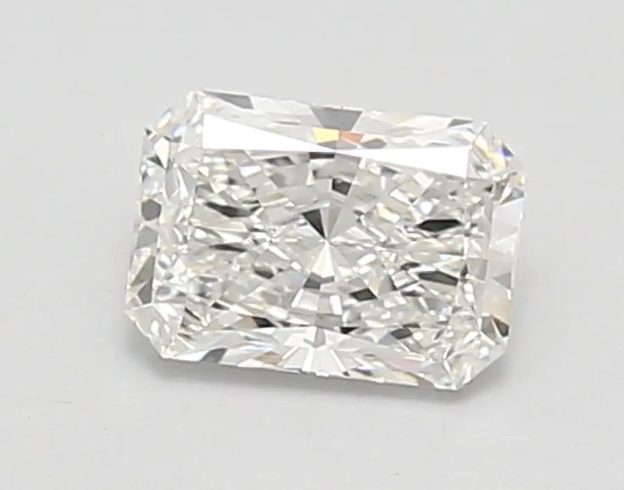 0.96ct E VVS1 Radiant (IGI)