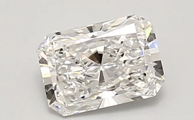 0.95ct E VVS2 Radiant (IGI)