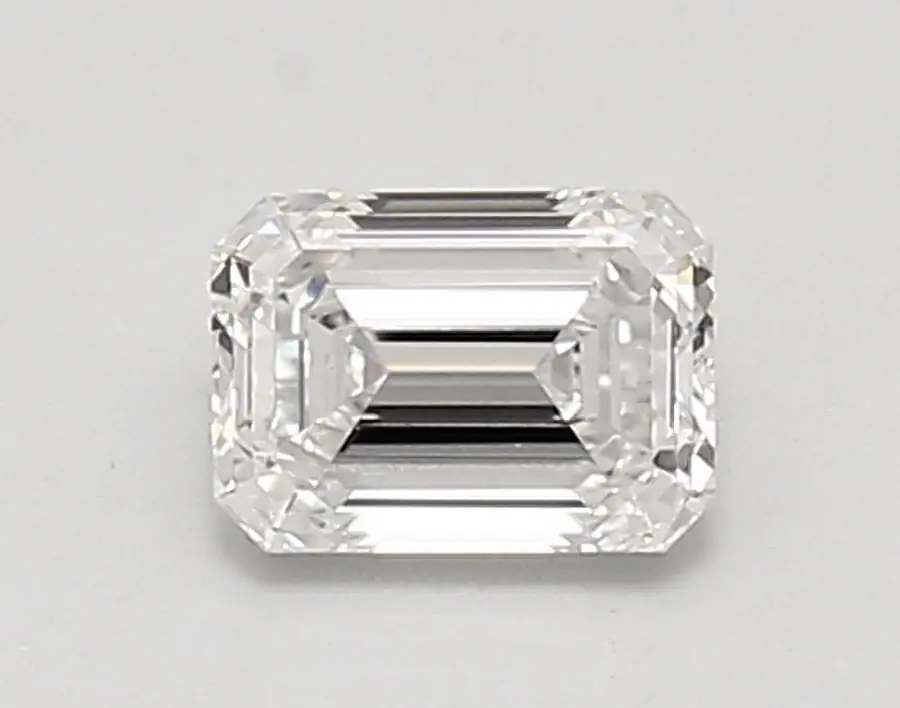 0.95ct E VVS2 Emerald (IGI)