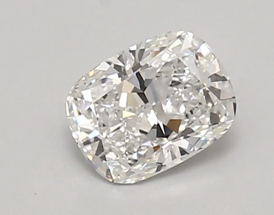 0.95ct D VVS2 Cushion (IGI)