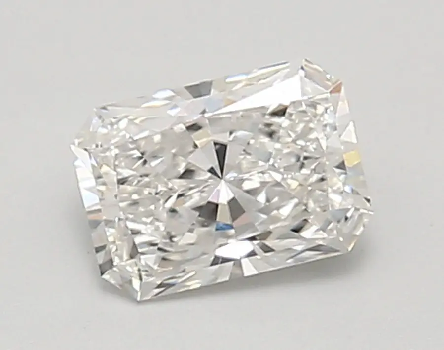 0.94ct E VVS2 Radiant (IGI)