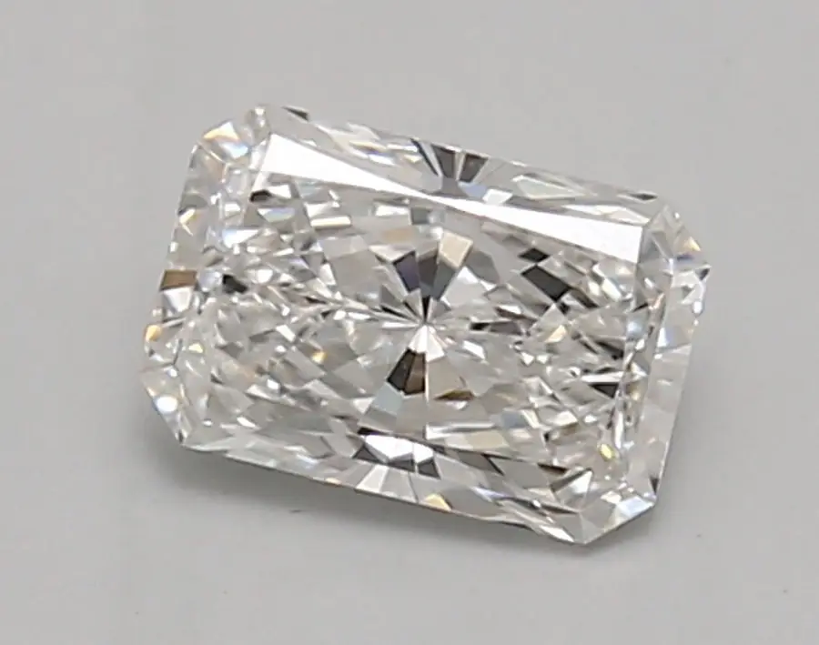 0.94ct E VVS2 Radiant (IGI)