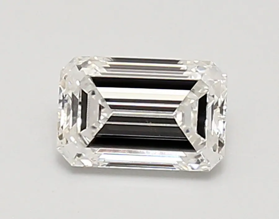 0.94ct E VS1 Emerald (IGI)