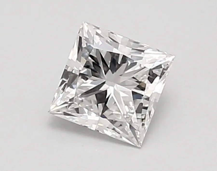 0.94ct E VVS1 Princess (IGI)