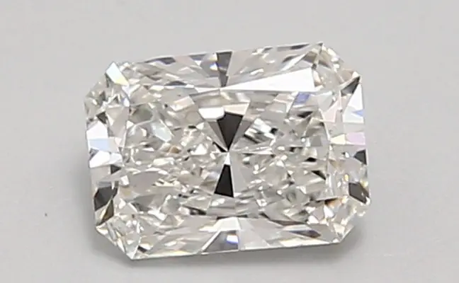 0.94ct E VVS1 Radiant (IGI)