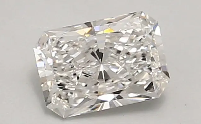 0.94ct E VVS1 Radiant (IGI)